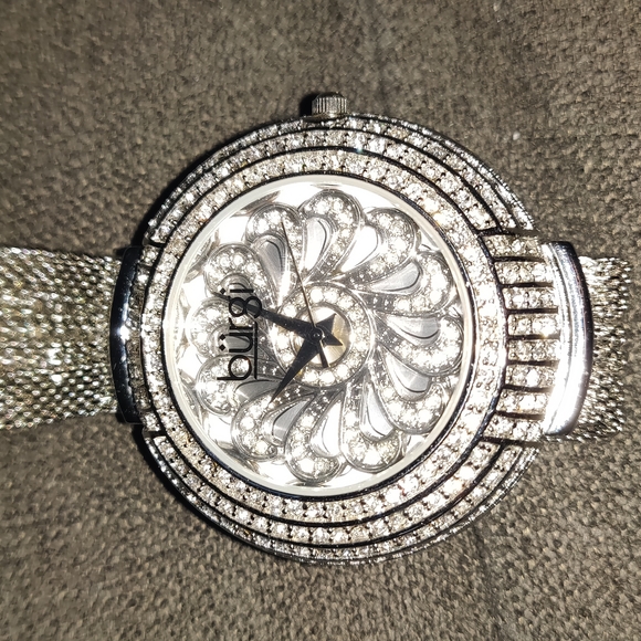 Women's Silvertone Crystal Watch - Picture 2 of 9